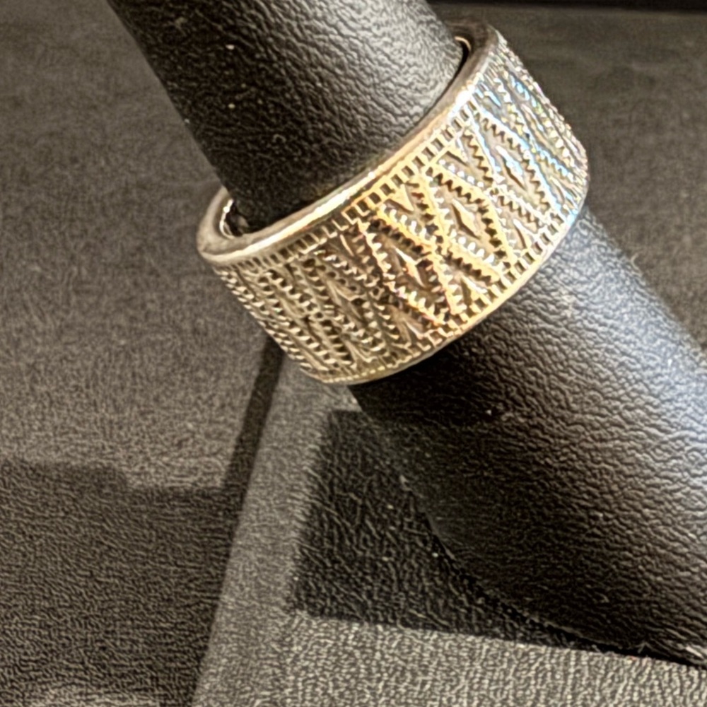 Sterling Silver Patterned Ring - image 4